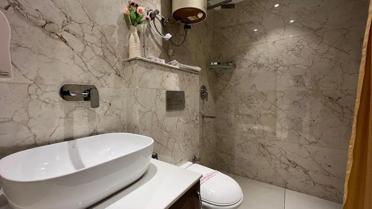 Zen Suites - Dlf Gurgaon 0*,  India